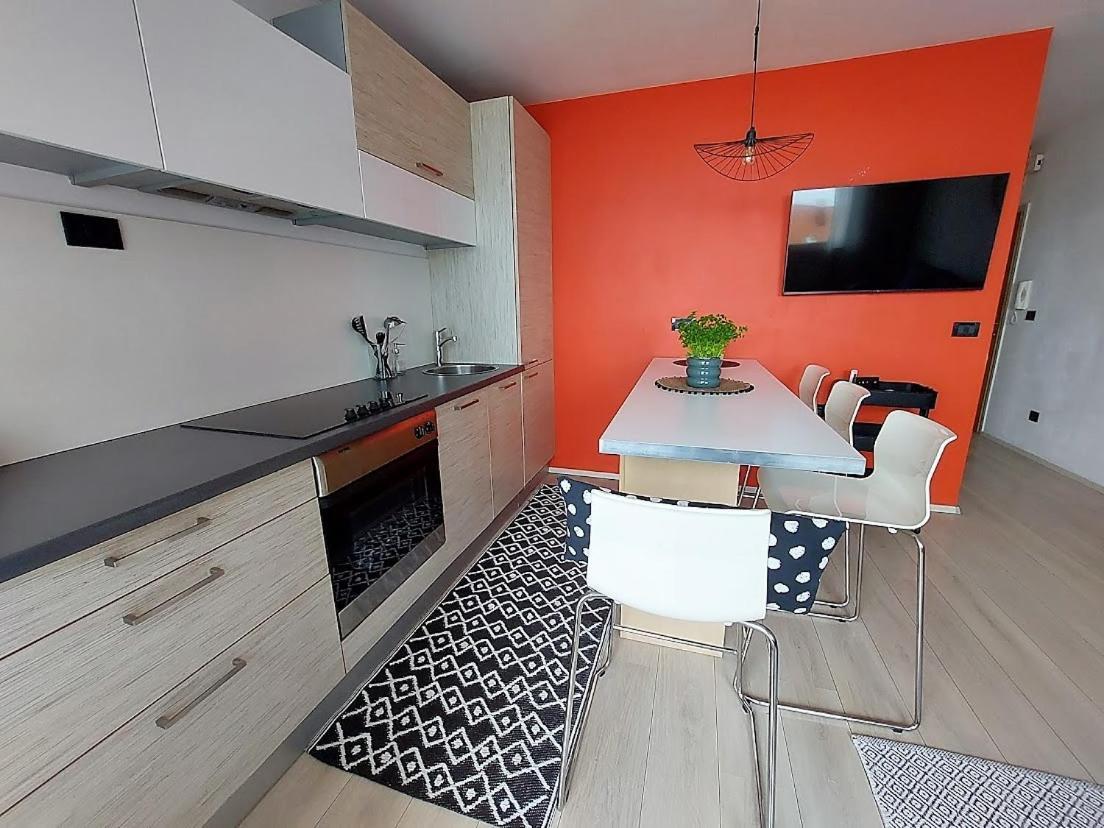 Urban Nest, Sunny Apartment 4 Stars Rijeka Luaran gambar