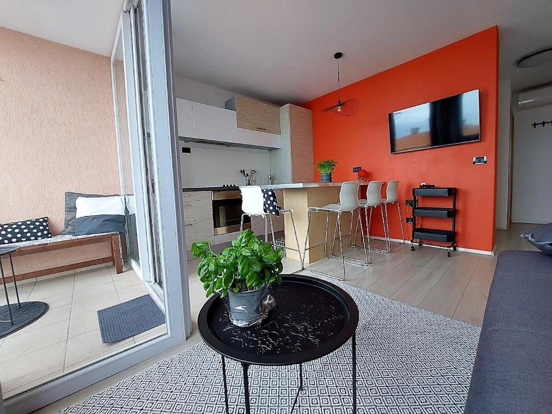Urban Nest, Sunny Apartment 4 Stars Rijeka Luaran gambar