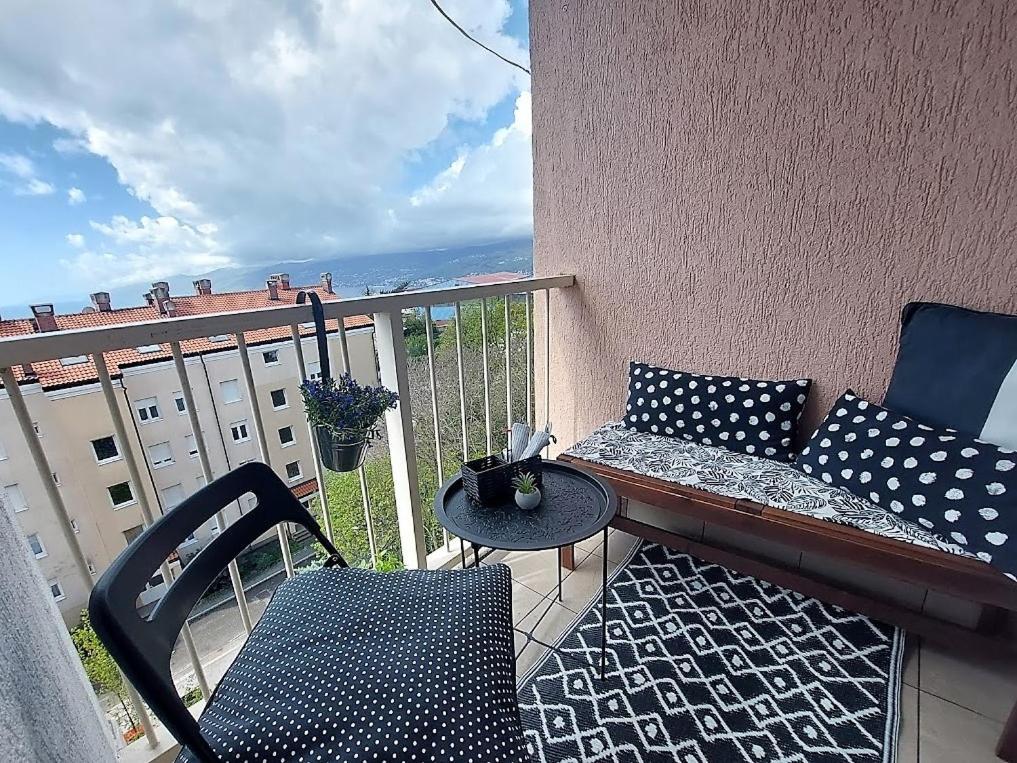 Urban Nest, Sunny Apartment 4 Stars Rijeka Luaran gambar