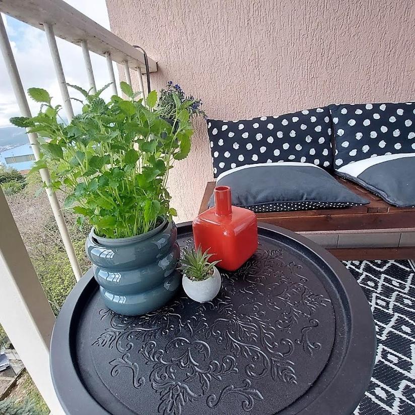 Urban Nest, Sunny Apartment 4 Stars Rijeka Luaran gambar