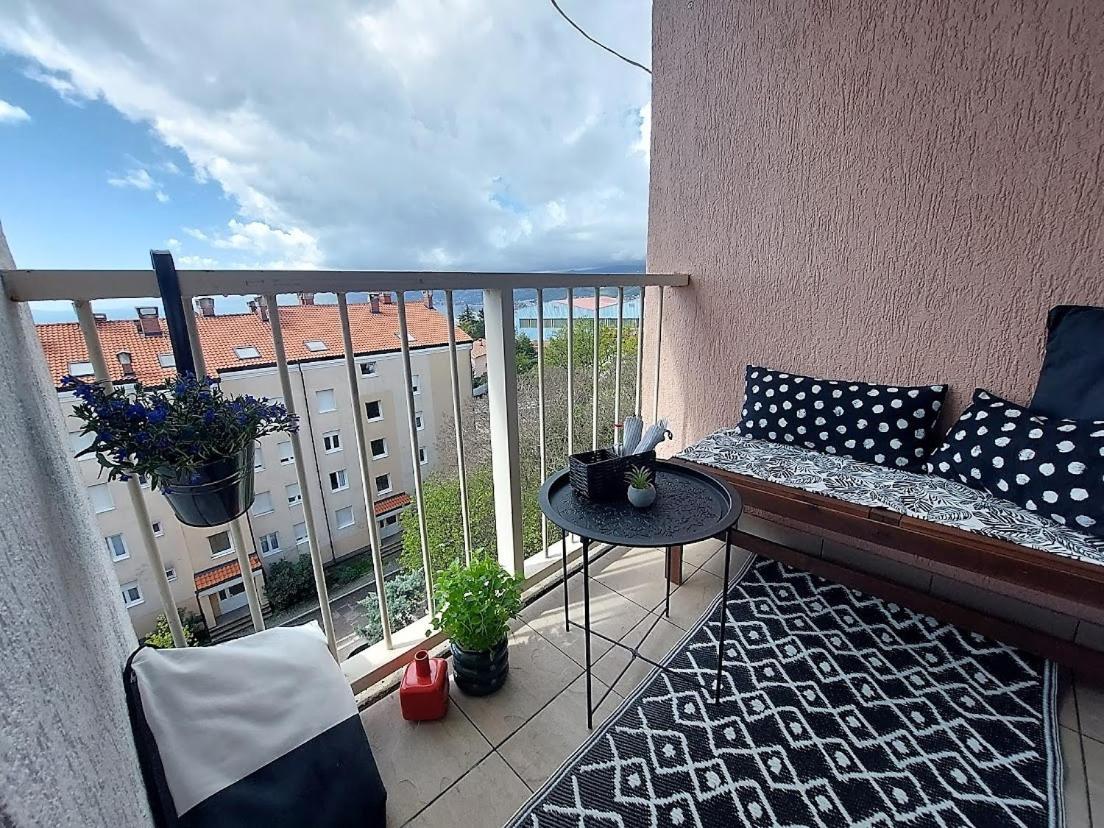 Urban Nest, Sunny Apartment 4 Stars Rijeka Luaran gambar