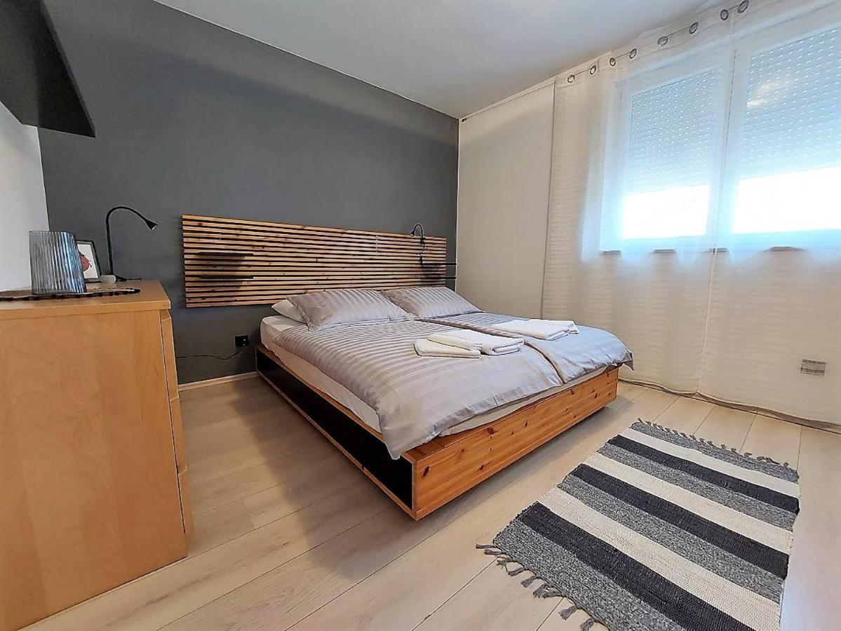 Urban Nest, Sunny Apartment 4 Stars Rijeka Luaran gambar